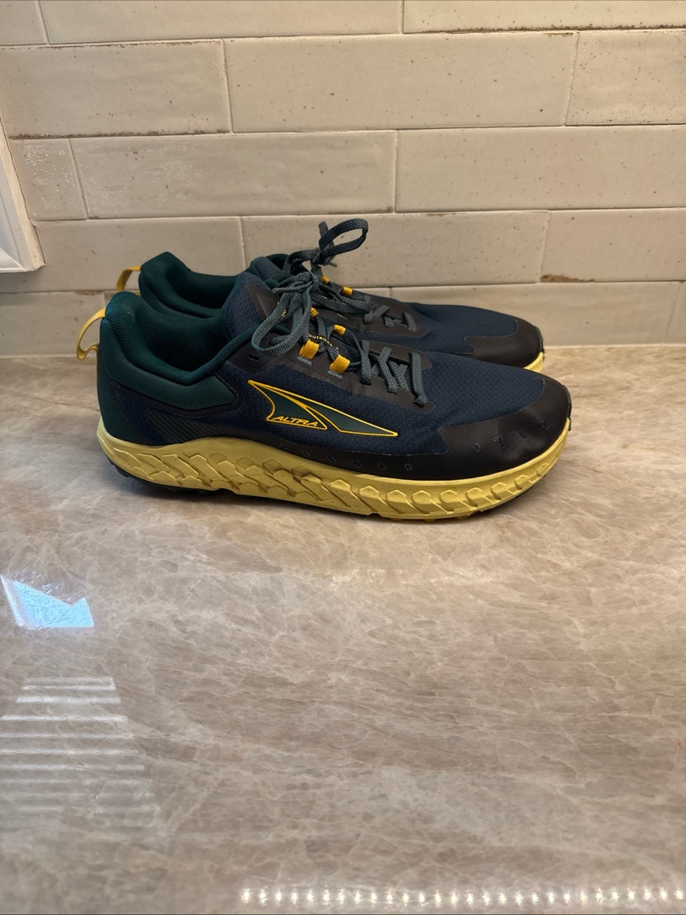 Altra Duo Men's Running Sneaker, Men's Size 12.5 - Cushioned Sole.